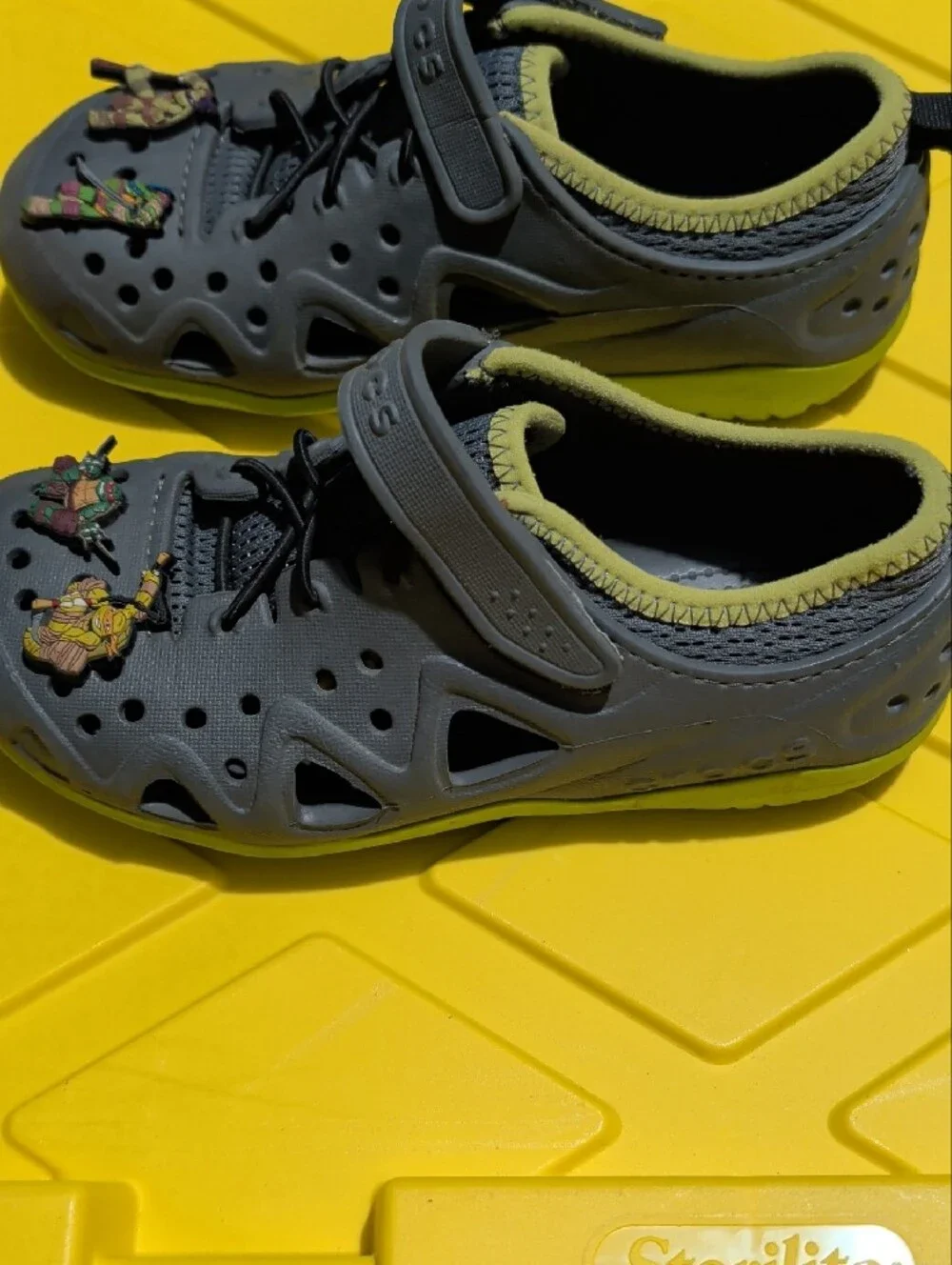 CROCS Kids Size 3 Gray & Lime Water Shoes with Ninja Turtle Charms
